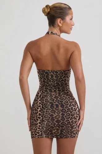 Alena – sukienka mini z marszczonym dekoltem halter w panterkę Alena – sukienka mini z marszczonym dekoltem halter w panterkę