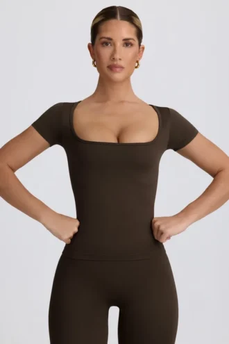 Bezszwowa koszulka Super Sculpt w kolorze brązowym Bezszwowa koszulka Super Sculpt w kolorze brązowym