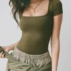 Bezszwowa koszulka Super Sculpt w kolorze ciemnozielonym Bezszwowa koszulka Super Sculpt w kolorze ciemnozielonym