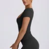 Bezszwowa koszulka Super Sculpt w kolorze popielatym Bezszwowa koszulka Super Sculpt w kolorze popielatym