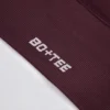 Bezszwowy biustonosz sportowy Super Sculpt z krzyżującymi się ramiączkami na plecach w kolorze bordowym Bezszwowy biustonosz sportowy Super Sculpt z krzyżującymi się ramiączkami na plecach w kolorze bordowym