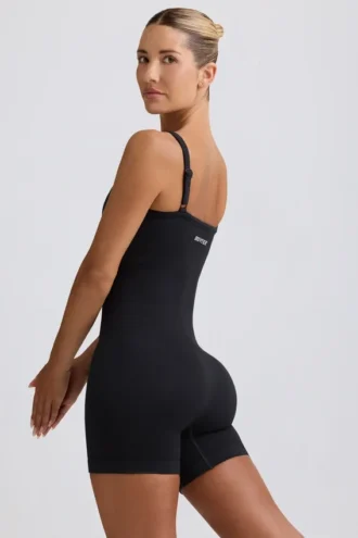 Bezszwowy kombinezon Super Sculpt w kolorze czarnym Bezszwowy kombinezon Super Sculpt w kolorze czarnym