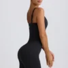 Bezszwowy kombinezon Super Sculpt w kolorze czarnym Bezszwowy kombinezon Super Sculpt w kolorze czarnym