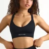 Bezszwowy stanik sportowy Super Sculpt z krzyżującymi się ramiączkami na plecach w kolorze czarnym Bezszwowy stanik sportowy Super Sculpt z krzyżującymi się ramiączkami na plecach w kolorze czarnym