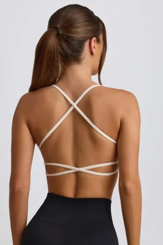 Bezszwowy stanik sportowy Super Sculpt z odkrytymi plecami w kolorze białym Bezszwowy stanik sportowy Super Sculpt z odkrytymi plecami w kolorze białym