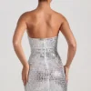 Biała sukienka bandeau Aurora z ozdobami Biała sukienka bandeau Aurora z ozdobami