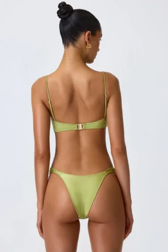 Biustonosz bikini z fiszbinami i zdobieniami Sundial w kolorze gruszkowej zieleni Biustonosz bikini z fiszbinami i zdobieniami Sundial w kolorze gruszkowej zieleni