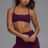 Biustonosz sportowy Define Luxe Multiway z odkrytymi plecami w kolorze Grape Biustonosz sportowy Define Luxe Multiway z odkrytymi plecami w kolorze Grape