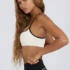 Biustonosz sportowy Soft Active z dekoltem w kształcie serca w kolorze białym Biustonosz sportowy Soft Active z dekoltem w kształcie serca w kolorze białym