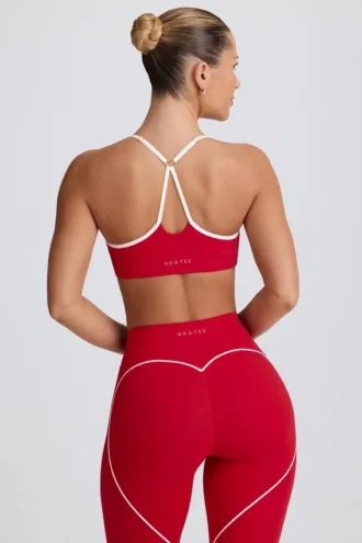 Biustonosz sportowy Soft Active z dekoltem w kształcie serca w kolorze gorącej czerwieni Biustonosz sportowy Soft Active z dekoltem w kształcie serca w kolorze gorącej czerwieni