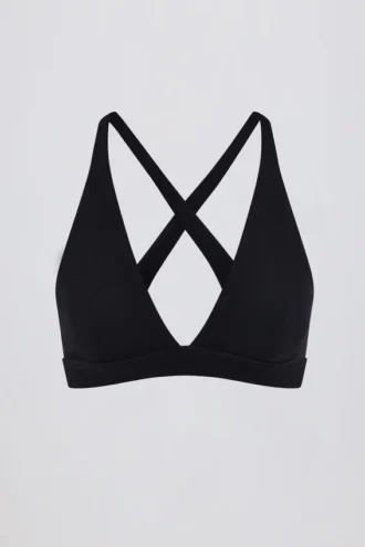 Biustonosz sportowy Soft Active z krzyżującymi się ramiączkami na plecach w kolorze czarnym Biustonosz sportowy Soft Active z krzyżującymi się ramiączkami na plecach w kolorze czarnym
