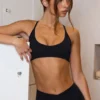 Biustonosz sportowy Soft Active z tyłem typu racerback w kolorze czarnym Biustonosz sportowy Soft Active z tyłem typu racerback w kolorze czarnym