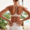 Biustonosz sportowy Soft Active z tyłem typu racerback w kolorze kremowym Biustonosz sportowy Soft Active z tyłem typu racerback w kolorze kremowym