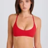 Biustonosz sportowy Soft Active z tyłem typu racerback w kolorze truskawkowej czerwieni Biustonosz sportowy Soft Active z tyłem typu racerback w kolorze truskawkowej czerwieni