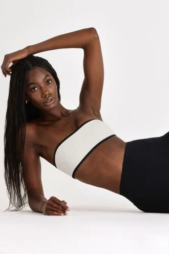 Biustonosz sportowy typu bandeau Soft Active w kolorze Ivory Biustonosz sportowy typu bandeau Soft Active w kolorze Ivory
