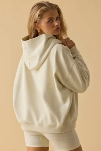 Bluza z kapturem oversize w kolorze kości Bluza z kapturem oversize w kolorze kości
