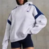 Bluza z kapturem z bawełnianego polaru w kolorze szarym melanżowym Bluza z kapturem z bawełnianego polaru w kolorze szarym melanżowym