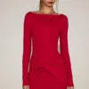 Briallen – mini sukienka z miękkiej dzianiny z dekoltem w łódkę w kolorze True Red Briallen – mini sukienka z miękkiej dzianiny z dekoltem w łódkę w kolorze True Red