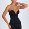 Czarna mini sukienka bandeau z marszczeniami Kalinda