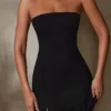 Czarna sukienka Brielle z dekoltem bandeau Czarna sukienka Brielle z dekoltem bandeau