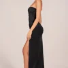 Czarna sukienka Maxi z drapowanym stanikiem typu bandeau sięgająca do połowy uda Czarna sukienka Maxi z drapowanym stanikiem typu bandeau sięgająca do połowy uda