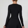 Czarna sukienka Mini Graciela z dekoltem w serek i kokardką Czarna sukienka Mini Graciela z dekoltem w serek i kokardką