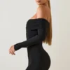 Czarna sukienka mini Oriana z odkrytymi ramionami z modalu Czarna sukienka mini Oriana z odkrytymi ramionami z modalu