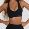Czarny biustonosz sportowy Soft Active z dekoltem w serek
