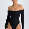 Czarny body Ceyln z marszczonymi ramionami z włókna modalnego Czarny body Ceyln z marszczonymi ramionami z włókna modalnego
