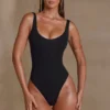 Czarny body Reese z okrągłym dekoltem Czarny body Reese z okrągłym dekoltem