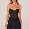 Czarny gorset typu bandeau z wiązaniem Zoa Czarny gorset typu bandeau z wiązaniem Zoa