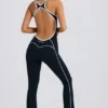 Czarny kombinezon Petite Soft Active z odkrytymi plecami Czarny kombinezon Petite Soft Active z odkrytymi plecami
