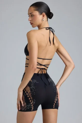 czarny stanik bikini liberty z ozdobnymi krzyujcymi si ramiczkami 2 330x495 - Czarny stanik bikini Liberty z ozdobnymi krzyżującymi się ramiączkami