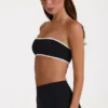 Czarny stanik sportowy typu bandeau Soft Active Czarny stanik sportowy typu bandeau Soft Active