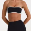 Czarny stanik sportowy typu bandeau Soft Active Czarny stanik sportowy typu bandeau Soft Active