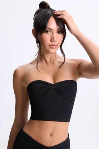Czarny top bandeau Edie z modalu z skręconym przodem