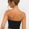 Czarny top bez ramiączek z głębokim dekoltem Eevi Jersey Czarny top bez ramiączek z głębokim dekoltem Eevi Jersey