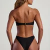 Czarny top bikini bandeau Praslin z koralikami Czarny top bikini bandeau Praslin z koralikami