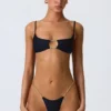 Czarny top bikini Sanibel z wycięciami i łańcuszkami Czarny top bikini Sanibel z wycięciami i łańcuszkami