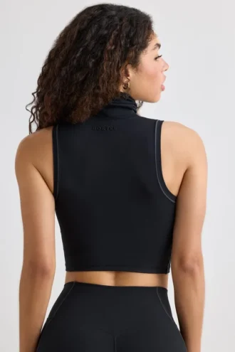 Czarny top z golfem Soft Active