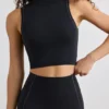 Czarny top z golfem Soft Active