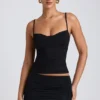 Czarny top z marszczonymi warstwami Esme Modal Czarny top z marszczonymi warstwami Esme Modal