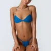 Clearwater – ozdobny, marszczony top bikini z wiązaniem na szyi w kolorze ocean blue Clearwater – ozdobny, marszczony top bikini z wiązaniem na szyi w kolorze ocean blue