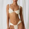Doły od bikini Mahina z marszczeniem w kolorze perłowej bieli Doły od bikini Mahina z marszczeniem w kolorze perłowej bieli