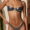 Top bikini z fiszbinami Aluna w srebrnym wzorze Top bikini z fiszbinami Aluna w srebrnym wzorze