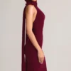 Dree Sukienka maxi z dekoltem halter i detalem w postaci szalika z dzianiny prążkowanej w kolorze bordowym Dree Sukienka maxi z dekoltem halter i detalem w postaci szalika z dzianiny prążkowanej w kolorze bordowym