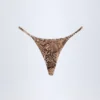 Figi stringowe doły od bikini Cebu z detalem w wężowy wzór Figi stringowe doły od bikini Cebu z detalem w wężowy wzór