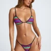 Fioletowe doły od bikini typu stringi z nadrukiem w różne kolory marki Azure By Oh Polly Fioletowe doły od bikini typu stringi z nadrukiem w różne kolory marki Azure By Oh Polly