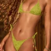 Fioletowe doły od bikini z detalem Cebu Charm Fioletowe doły od bikini z detalem Cebu Charm