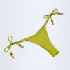 Fioletowe doły od bikini z detalem Cebu Charm Fioletowe doły od bikini z detalem Cebu Charm